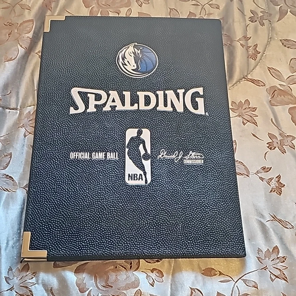 Spalding Official Game Ball NBA Portfolio Folder  David Stern Dallas Mavericks